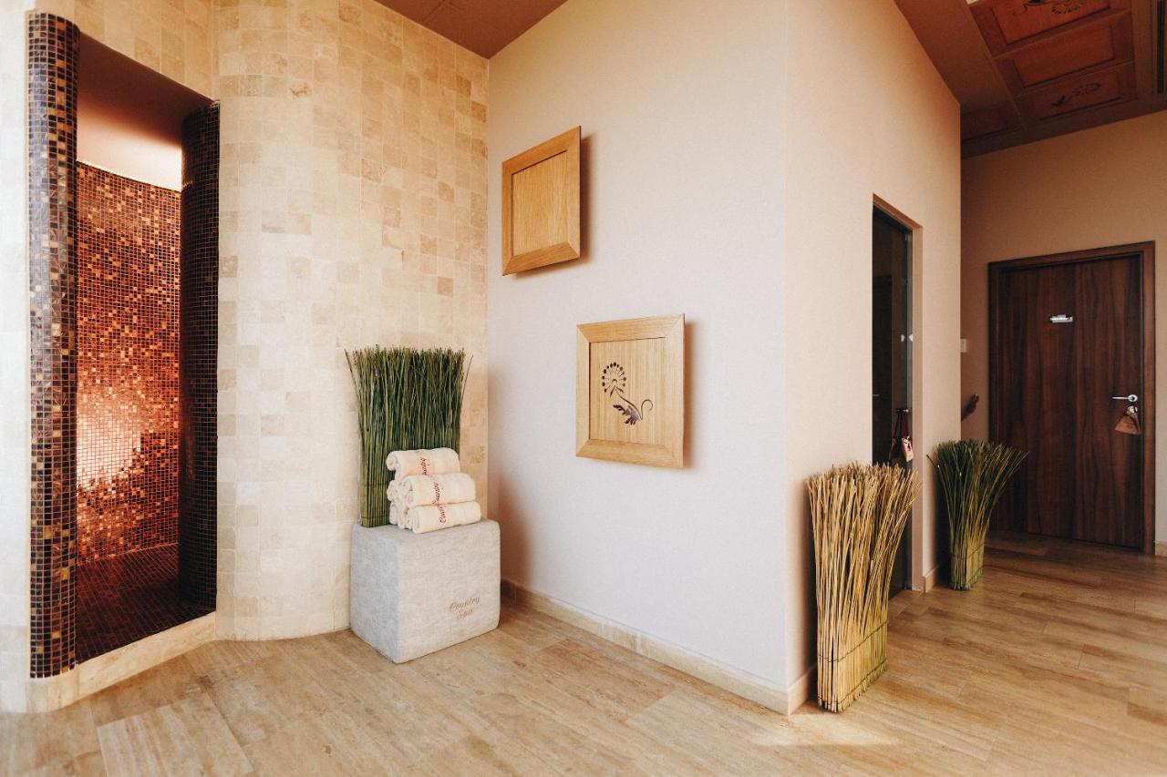 Country Spa Retreat Snagov Exteriér fotografie Interior of a spa